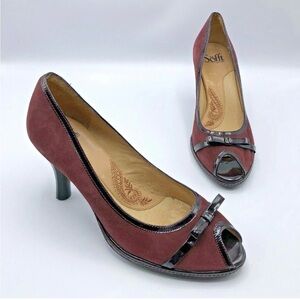 Sofft suede peep toe heels in maroon and dark chocolate brown size 9.5
